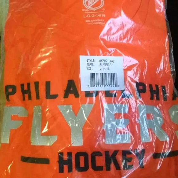 NHL Philadelphia Flyers Youth Boys ,Short Sleeve Tee, Large(14-16). - Picture 2 of 3